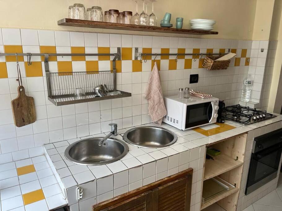 Appartamento In Centro A Livorno Exteriör bild
